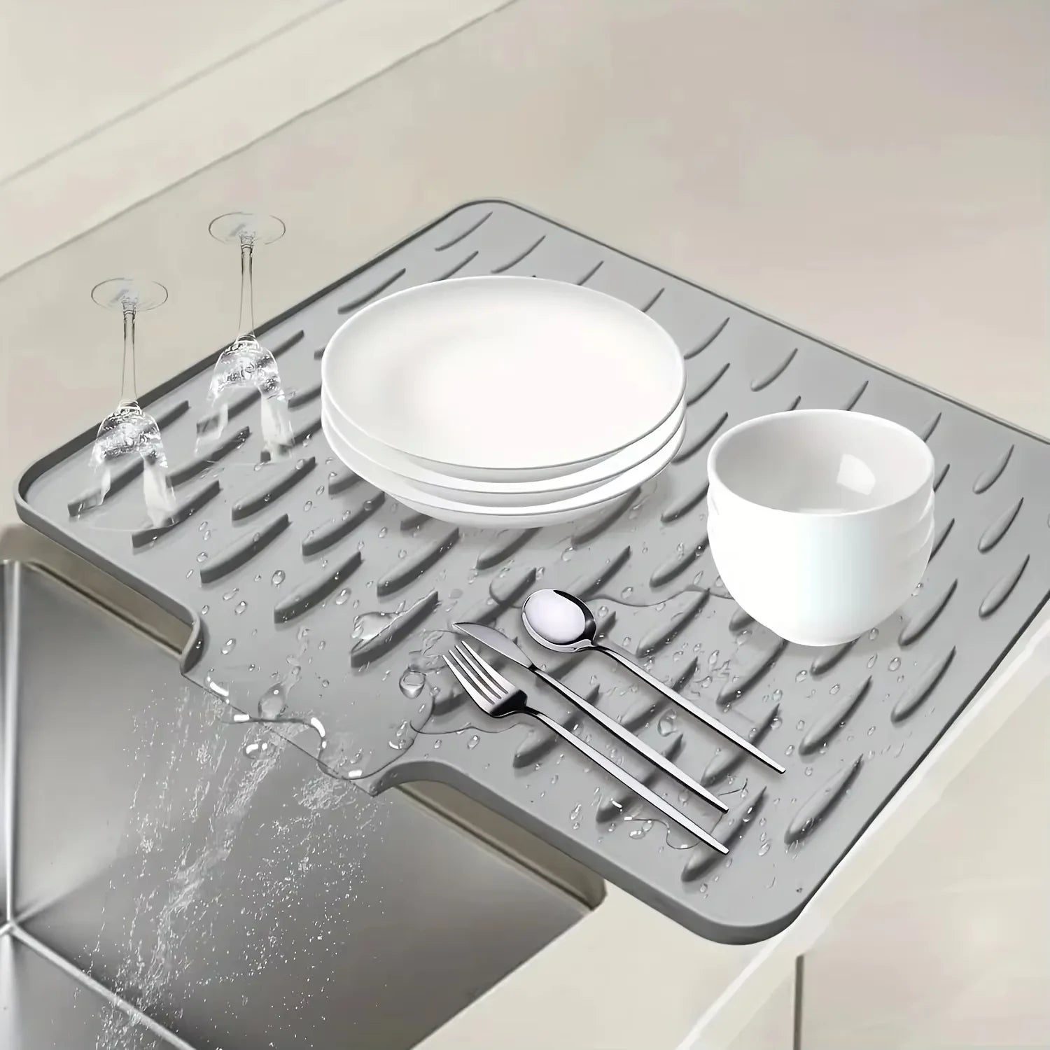 Kitchen Silicone Drain Mat with Built-in Drainage Design, Easy to Clean, Suitable for Countertops, Sinks, Refrigerators